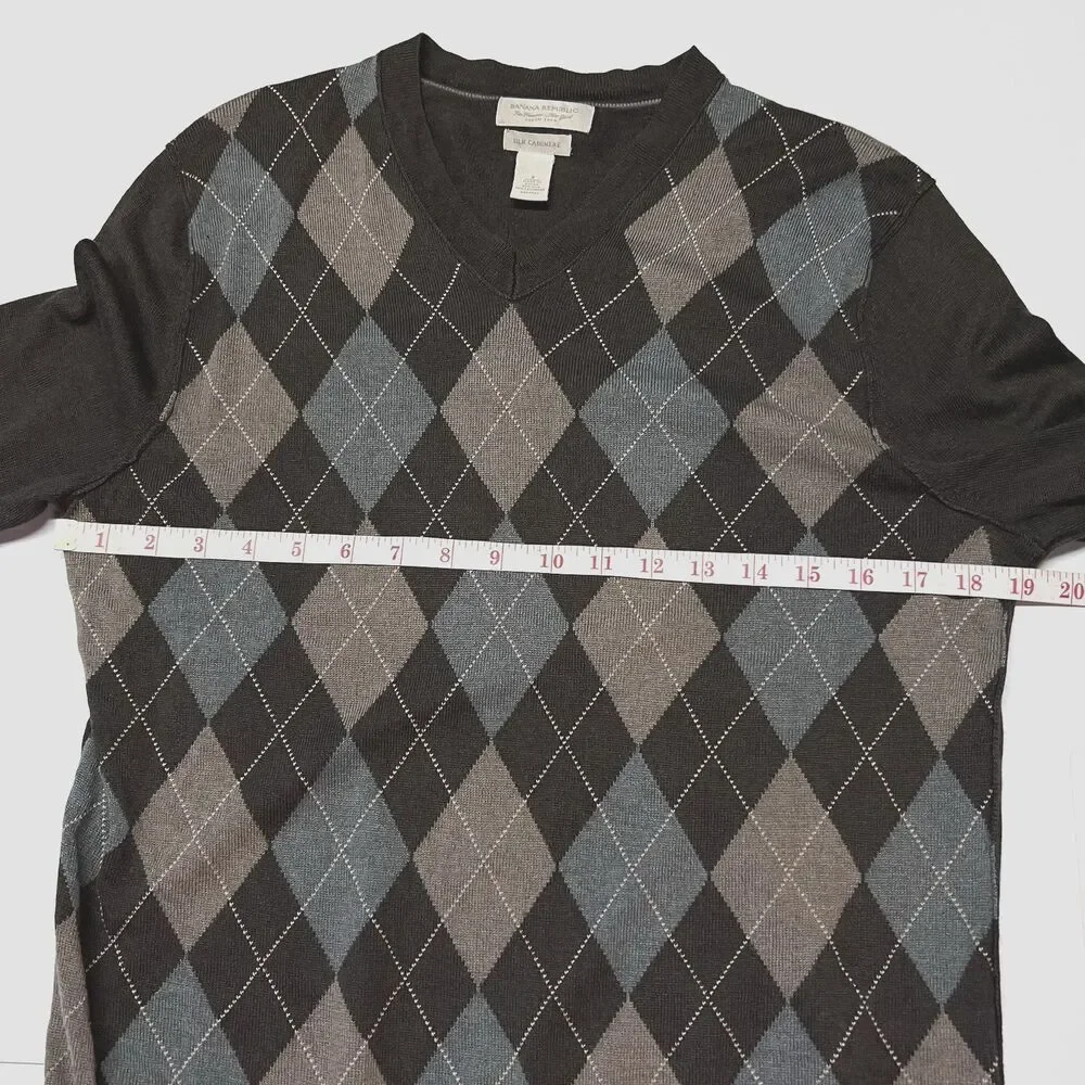 BANANA REPUBLIC Mens Silk Cashmere Diamond Argyle Vneck Sweater Small Brown Blue